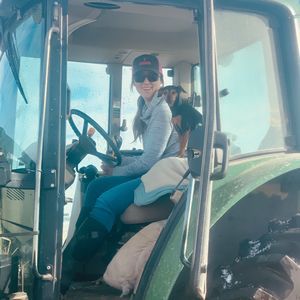 Meet your Posher, Carey